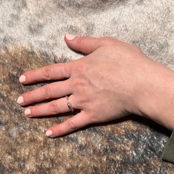 Pura Vida Dolphin Ring - Picture 1 of 8